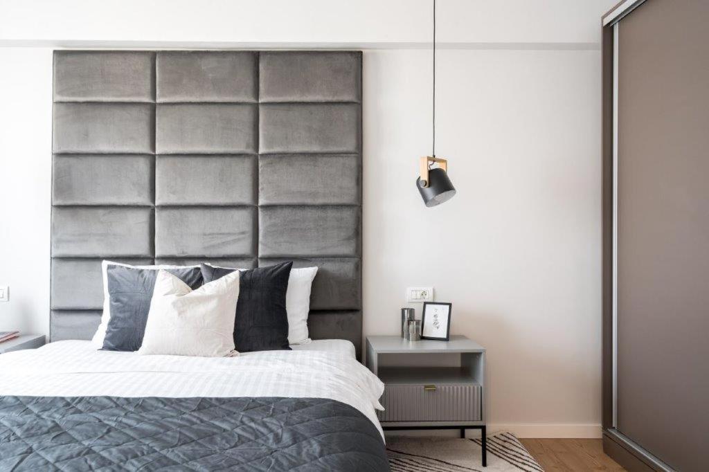 Downtown Modern - 2Br Apartment ブカレスト エクステリア 写真